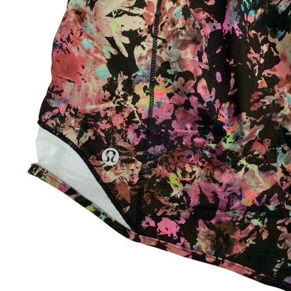Lululemon Tracker Lined Short Low Rise In Stencil Blossom Red Multi - Picture 5 of 7